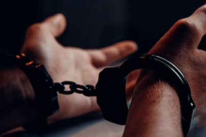 EDİRNE'DE UYUŞTURUCU TİCARETİ İDDİASIYLA 3 ŞÜPHELİ YAKALANDI