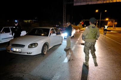 100 ÖZEL HAREKAT POLİSİ DENETİMLERE BAŞLADI