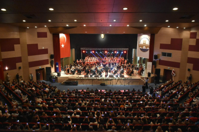 100. YILDA 100 KORİST KONSERİ