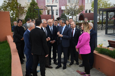 SEZER VE HELVACIOĞLU BEYAZ KARANFİLLER CAFE’DE