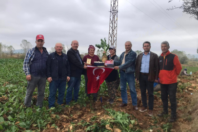 KEŞAN'DA KADIN ÇİFTÇİLERE PLAKET VE HEDİYE ÇEKİ