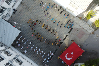 SAĞLIK ÇALIŞANLARINDAN 100. YIL KOREOGRAFİSİ