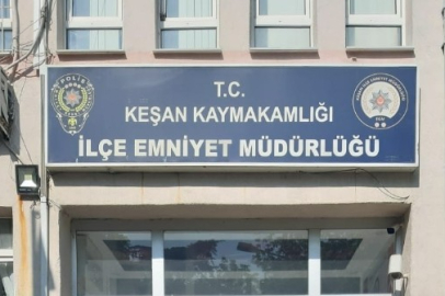 YOLDA BOĞAZINI SIKTI