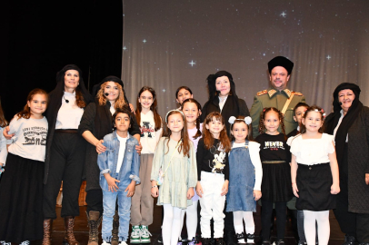 KUVÂYİ MİLLİYE DESTANI SAHNELENDİ