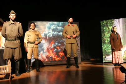 MİHENK TAŞLARI SAHNELENDİ