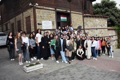 70 KIZ ÖĞRENCİYE ŞEHİR GEZİSİ