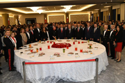 TEKİRDAĞ’DA CUMHURİYET BAYRAMI KABUL TÖRENİ