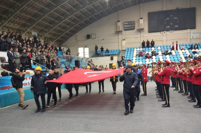 Edirne kurtuluşunu salonda kutladı