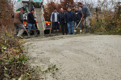 Demirköy’de beton yol çalışması