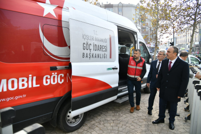 Soytürk, Mobil Göç Noktası Aracını ziyaret etti