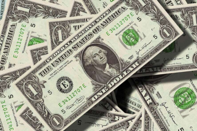 Uygulamaya parasını kaptırdı