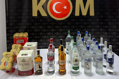 Gümrük kaçağı 47 şişe içki ele geçirildi