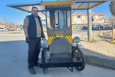 Taksi döner ilgi odağı oldu