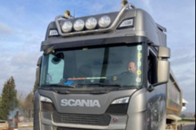 TIR’a ‘çakar’ taktırmış