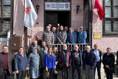 İba’yı onursal başkan seçtiler