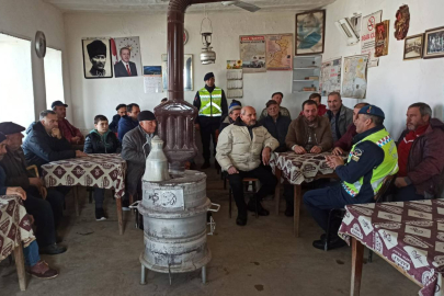 Suluca köyünde vatandaşlara trafik bilgilendirmesi