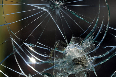 Temizlik işçisi yaralandı