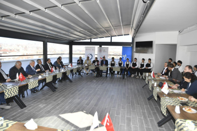 Sezer, "Gastro Akademi ile Gelecek Mutfakta" Projesi tanıtım toplantısına katıldı