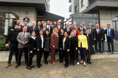 Akalın Lüleburgaz’da İYİ Partililerle buluştu