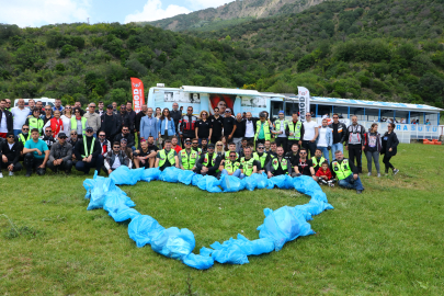 Motosikletliler Sahilde Çevre Temizliği Yaptı