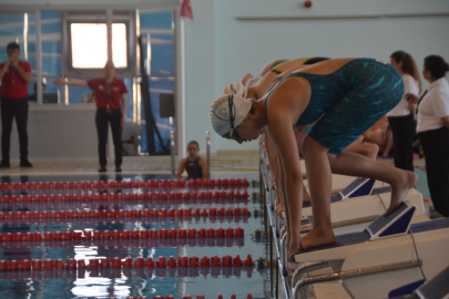 Kulaçlar Kırkpınar Yağlı Güreşleri İçin