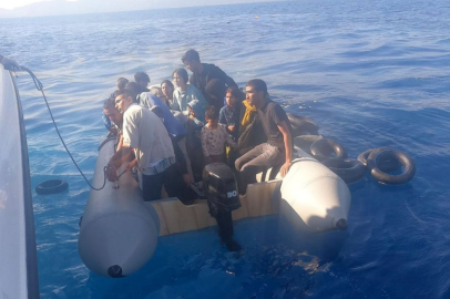 Ayvacık Açıklarında 24 Kaçak Göçmen Yakalandı