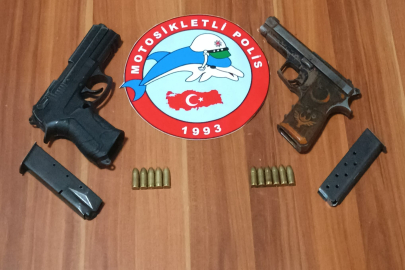 Üzerinde 2 Silah Ele Geçirilen Şüpheli Gözaltına Alındı