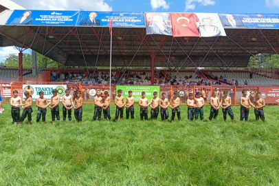 Kırkpınar’da Güreşler Minik-1 Pehlivanlarıyla Başladı