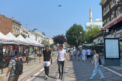 Saraçlar Caddesi'nde Yoğun Trafik