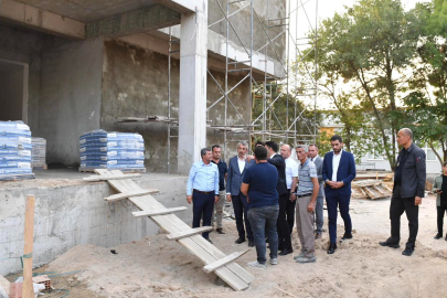 Sezer, İlkokul İnşaatını İnceledi