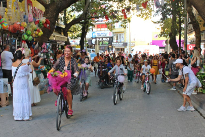"Gelibolulu Süslü Kızçeler Bisiklet Turu"nun Üçüncüsü Gerçekleştirildi