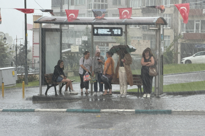 Tekirdağ'da Sağanak Etkili Oluyor