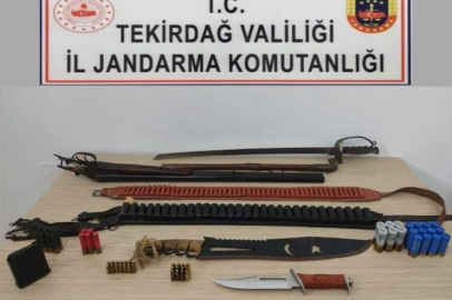 Tarihi Eser, Silah ve Tütün Ele Geçirildi