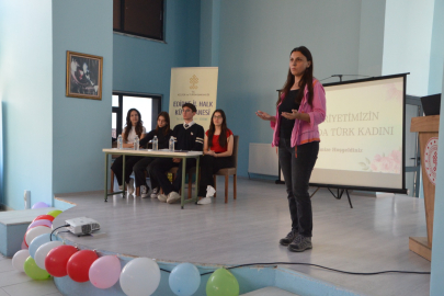 Edirne’de Liselilerden "Cumhuriyetin Kazanımları" Paneli