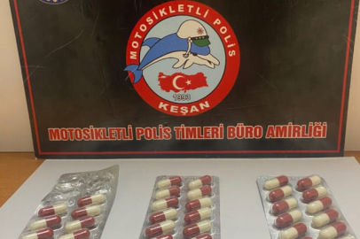 Edirne’de 85 Uyuşturucu Hapla Yakalanan 2 Şüpheliye Gözaltı