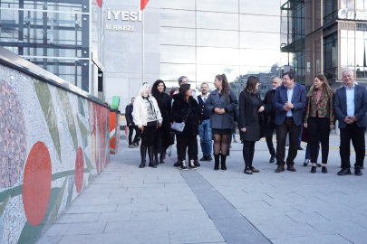 Seramik Fabrikasının Atıklarından Tasarlanan "Zeytin" Temalı Mozaik Eserin Açılışı Yapıldı
