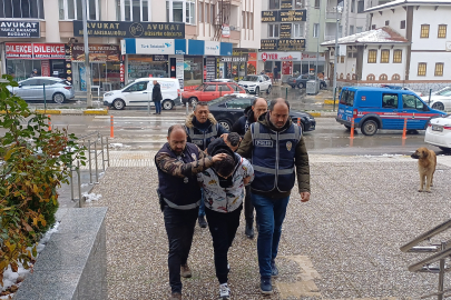 Yaşlı Çifti 5 Milyon TL Dolandıran 2 Şahıs Tutuklandı