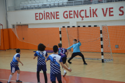 Hentbolda Beyendik Sahaya Çıkmadı