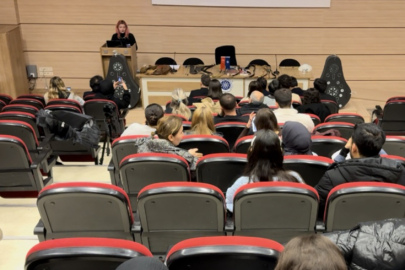 Tekirdağ'da "Osmanlı Okçuluğunda Menziller ve Menzilnameler" Konferansı Düzenlendi