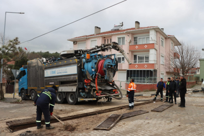 Vize'de Kanal Temizleme Çalışmaları Devam Ediyor