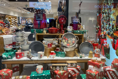 Edirne’de Mağaza Vitrinleri de Yılbaşına Hazır