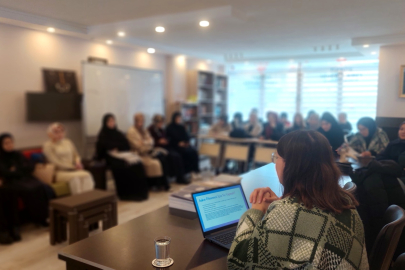 Tekirdağ'da "Bir Yolun İki Yolcusu" Eğitim Seminerleri Başladı