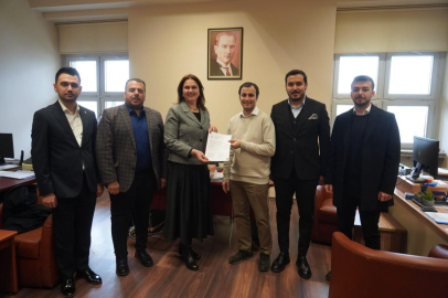 AK Parti Edirne İl Başkanı Belgin İba Mazbatasını Aldı