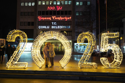 Çorlu, Yeni Yılı Işıltıyla Karşılıyor