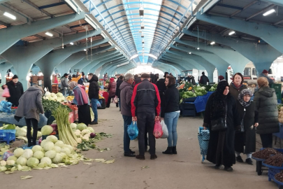 Edirnelinin Yılbaşı Alışverişi Pazardan