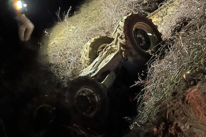 14 Yaşındaki Sürücünün Kullandığı Traktör Devrildi: 2 Ölü