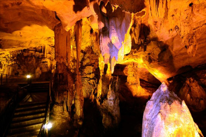 Binlerce Yarasayı Barındıran Dupnisa Mağarası'nı Geçen Yıl 70 Bin Kişi Ziyaret Etti