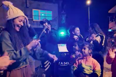 Çanakkale’de Polis Ekiplerinden Çocuklara Yeni Yıl Sürprizi