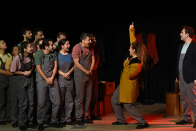 Puntila Ağa ve Uşağı Matti’ye İzleyicisinden Tam Not