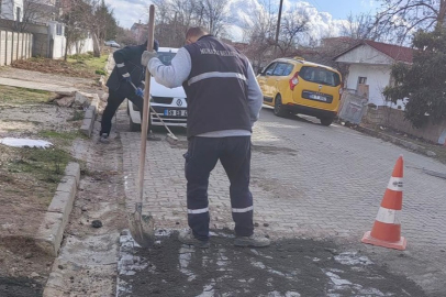 Muratlı Belediyesi’nden Yol Tamiri ve Temizlik Çalışması